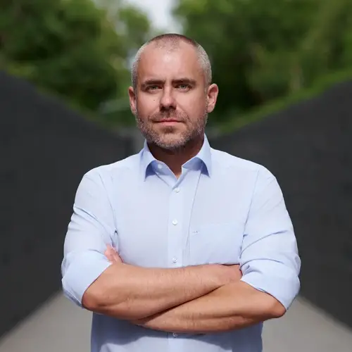 Dr_Kőnig_Róbert_500x500